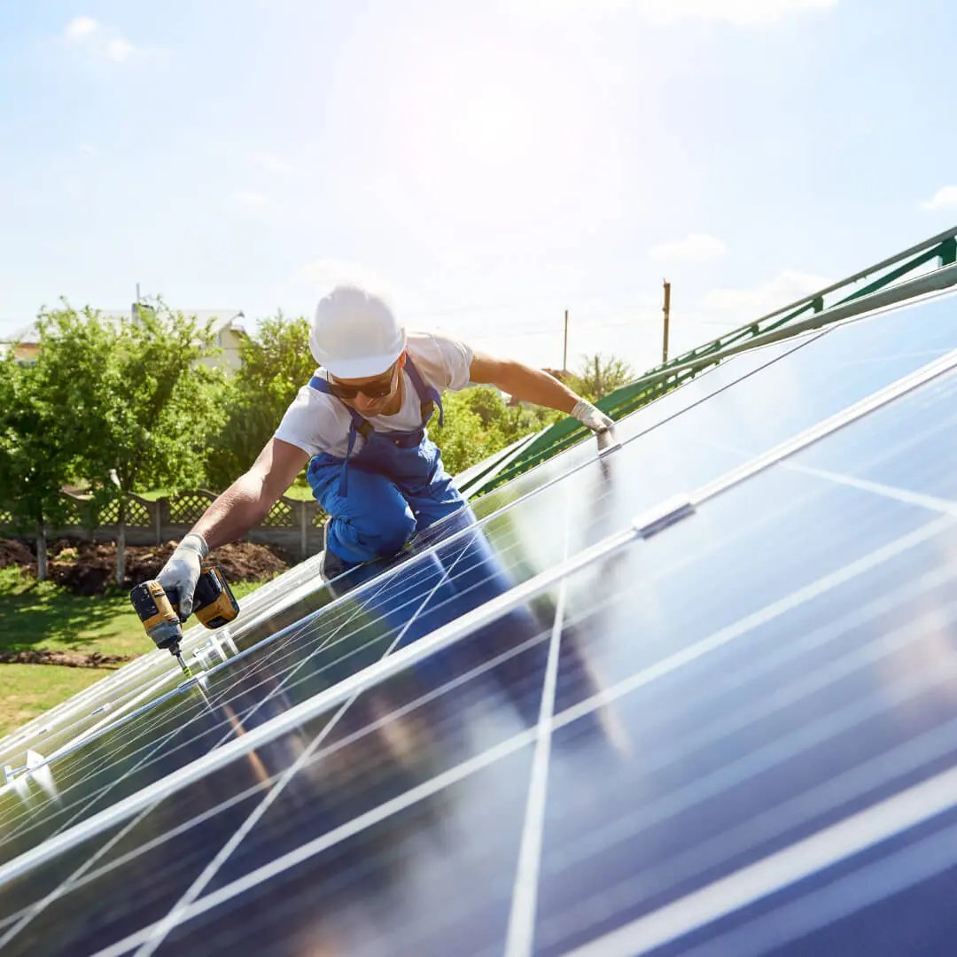 Installation PV-Anlage auf dem Dach